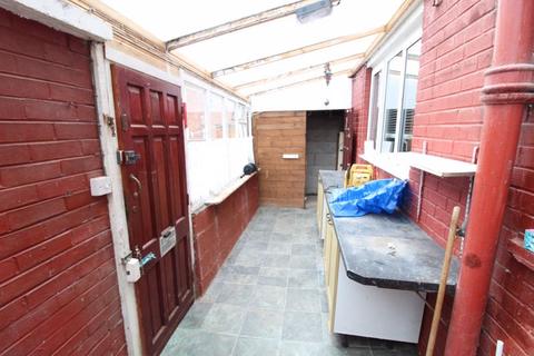 3 bedroom end of terrace house for sale - Tan Y Coed, Wrexham