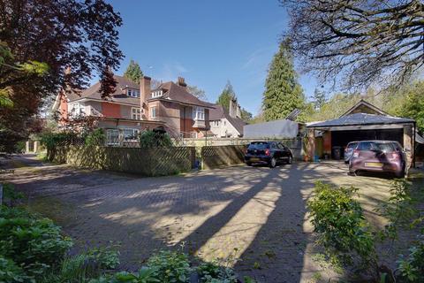 3 bedroom apartment for sale - Talbot Avenue, Bournemouth