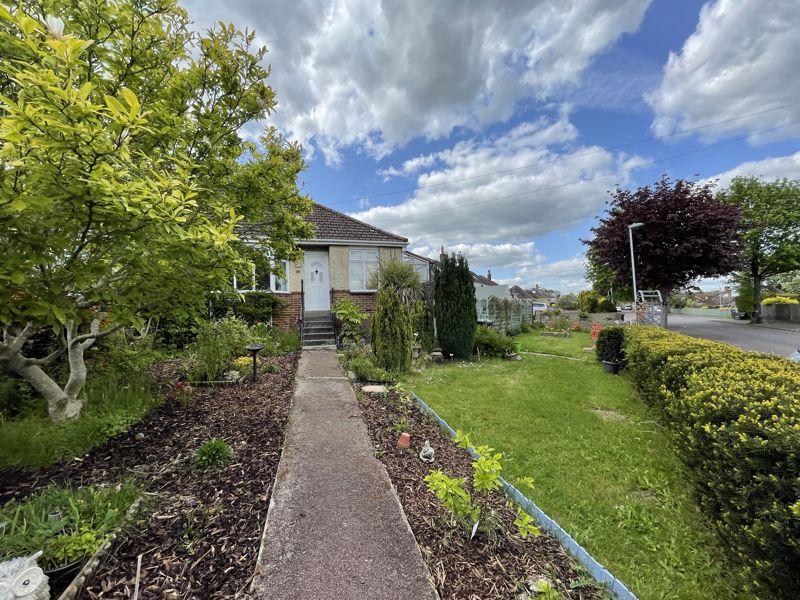 Downside Avenue, Worthing 2 bed bungalow to rent £1,300 pcm (£300 pw)