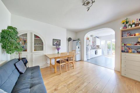 4 bedroom end of terrace house to rent, Martin Way, London, SM4 4AW