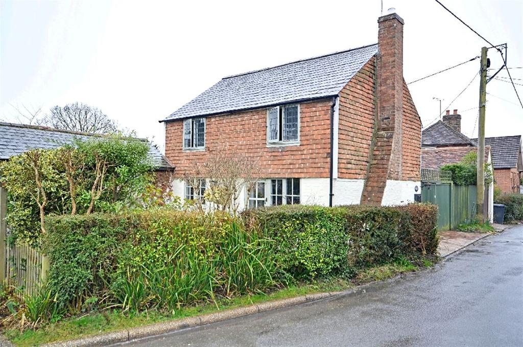 Ewhurst Lane, Northiam, East Sussex, TN31 3 bed cottage £339,000