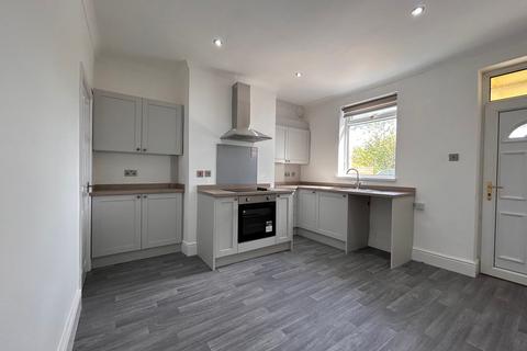 3 bedroom terraced house to rent, Pogmoor Road, Barnsley