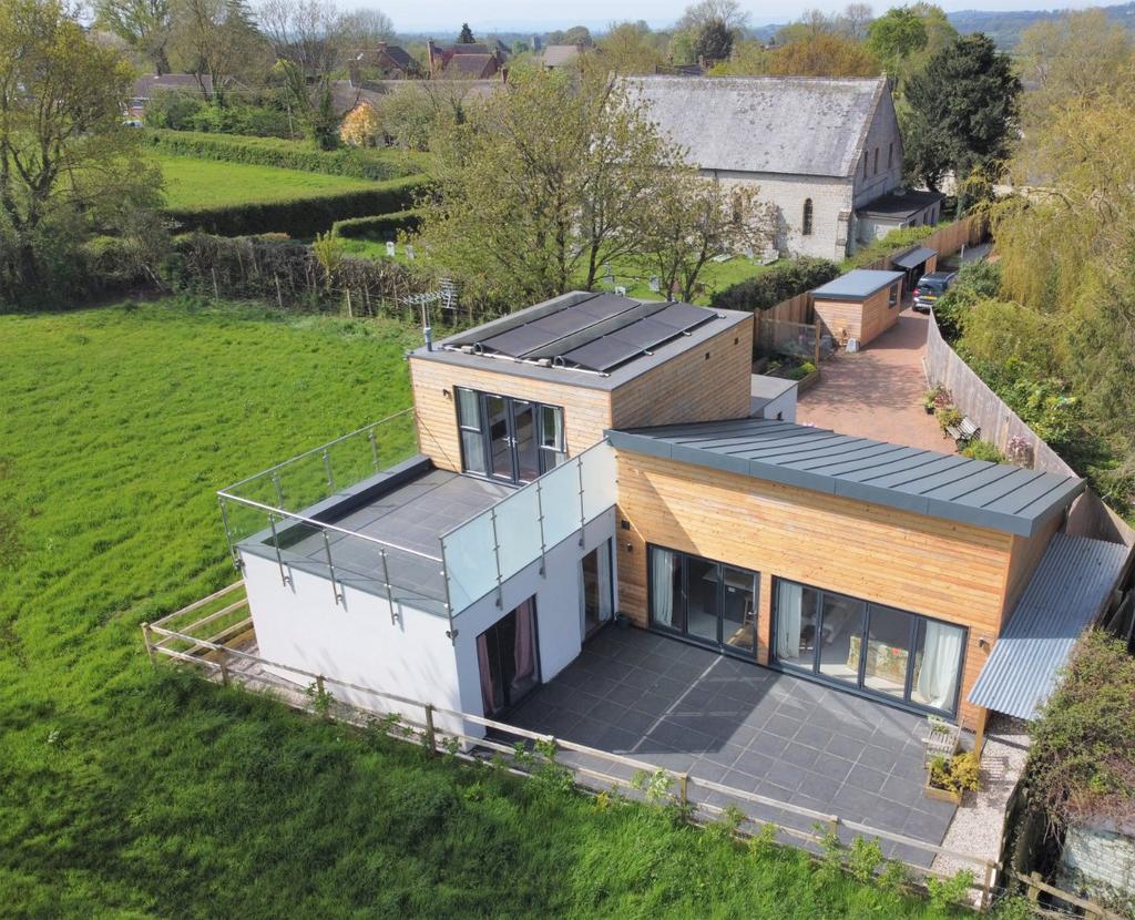 Normans Green, Plymtree, Cullompton, Devon, EX15 4 bed detached house