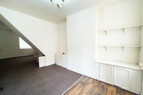 2 bedroom terraced house to rent, Tudor Road, Leicester