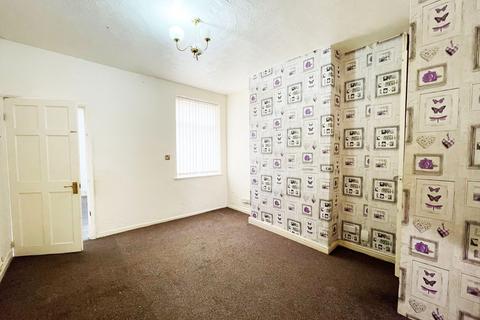 2 bedroom terraced house to rent, Tudor Road, Leicester