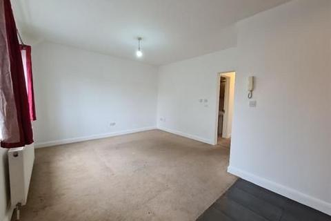 2 bedroom flat for sale, Fallow Court Avenue, London, N12