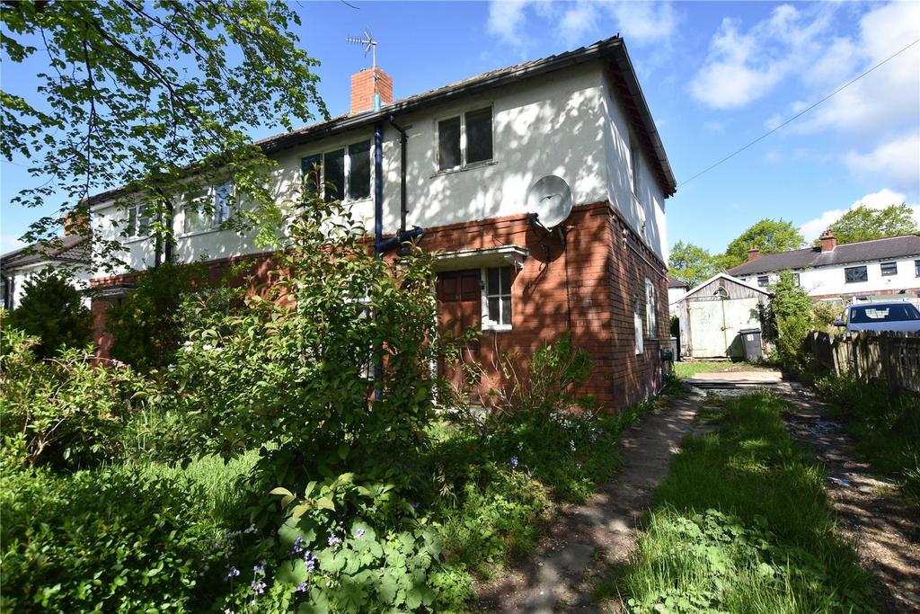 Broadgate Walk, Horsforth, Leeds, West Yorkshire 3 bed semidetached