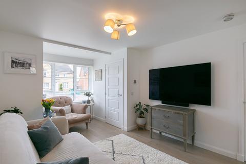 15 Merrystown Drive, Coatbridge, ML5 2FL
