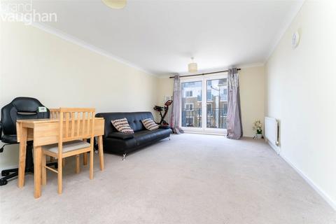 2 bedroom flat to rent, Collingwood Court, The Strand, Brighton, BN2