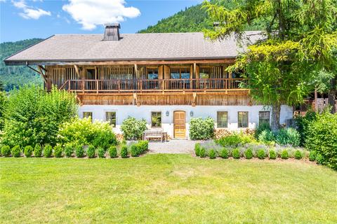 10 bedroom country house, Ferme St Christophe, Samoens, Haute Savoie