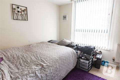 1 bedroom apartment for sale, Holly Court, Dolphin Approach, Romford, RM1