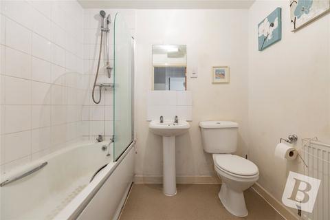 1 bedroom apartment for sale, Holly Court, Dolphin Approach, Romford, RM1