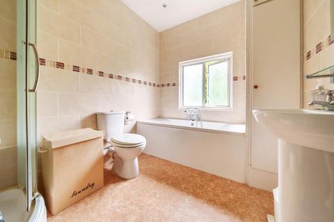 19 Titian Avenue, Bushey Heath, Bushey, WD23 4GB