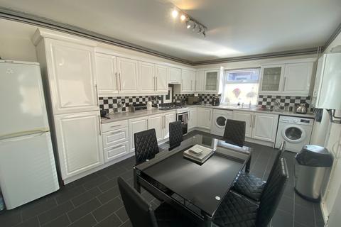 25 Bishop Road, Liverpool, L6 0BJ