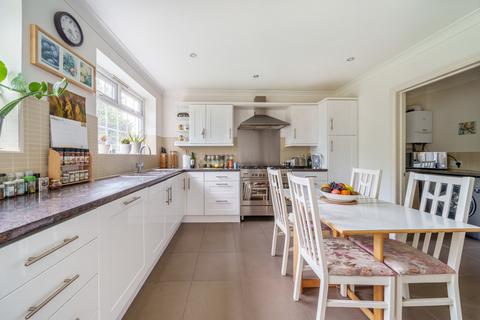 98 Orme Road, Kingston Upon Thames, KT1 3SB