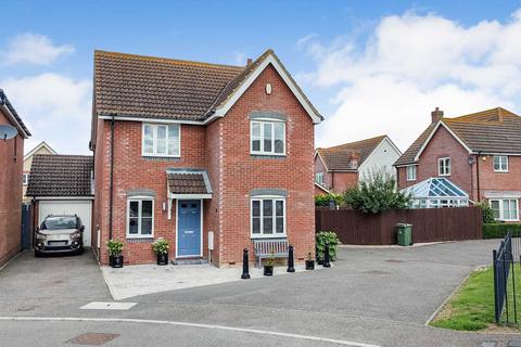 45 Anchorage View, St Lawrence, Southminster, CM0 7JH