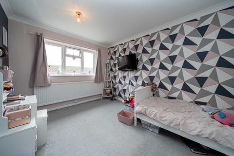 6 Manan Close, Hemel Hempstead, HP3 8TG