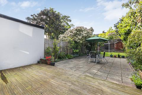 15 Mildenhall Road, London, E5 0RT