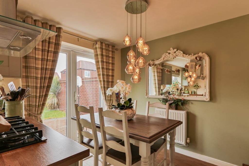 Wheatley Drive, Cottingham, HU16 5LR 4 bed detached house for sale £