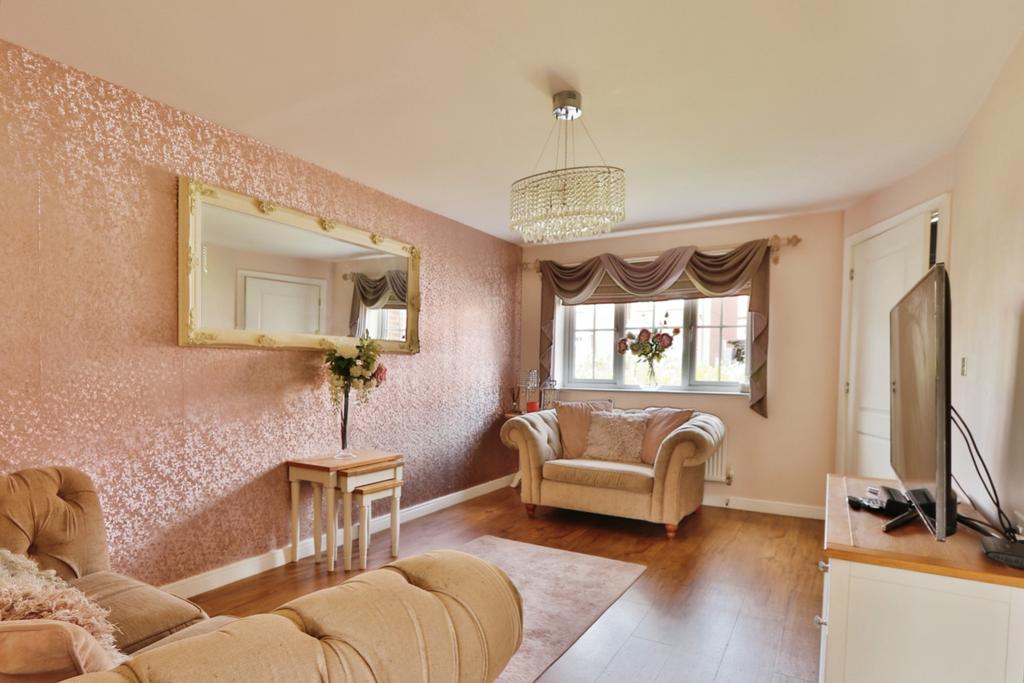 Wheatley Drive, Cottingham, HU16 5LR 4 bed detached house for sale £