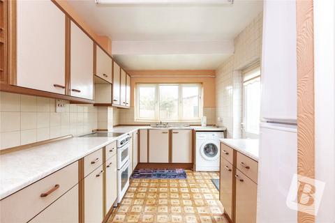 3 bedroom semi-detached house for sale - Front Lane, Upminster, RM14