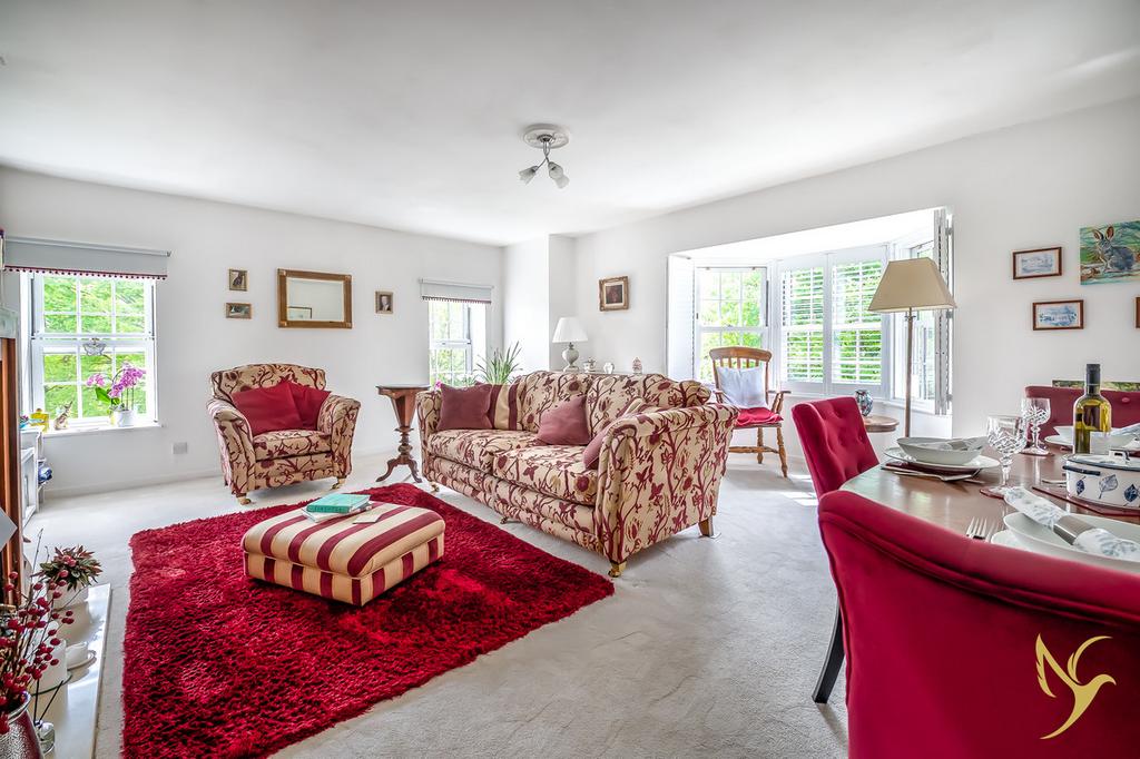 Worcester WR5 2 bed apartment for sale £225,000