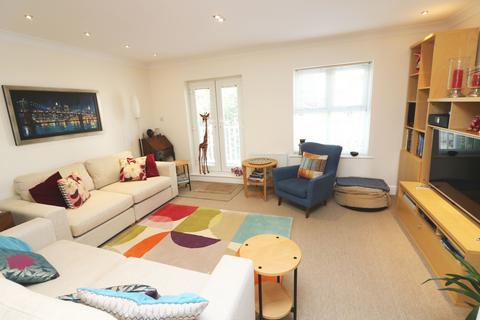 12 Chiltern Close, Staines-upon-thames, TW18 2BU