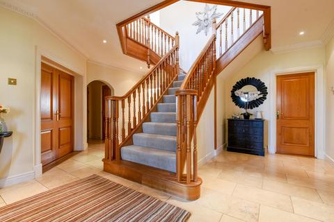 6 bedroom detached house to rent, Broomhall Lane, Sunningdale SL5