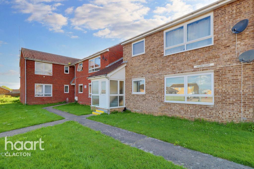 Epping Close, ClactonOnSea 1 bed apartment for sale £90,000