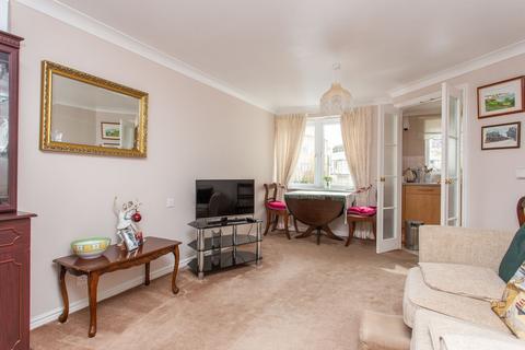 1 bedroom apartment for sale, Sandgate Road, Garden House Court, CT20