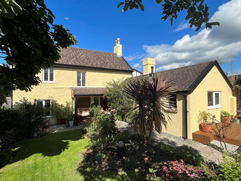 Brinsea Road, Congresbury 2 bed cottage for sale £485,000