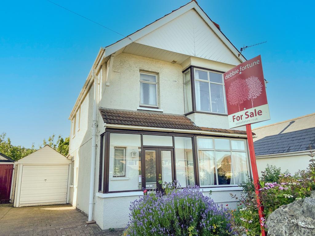 West Town Road, Backwell 3 bed detached house for sale £420,000