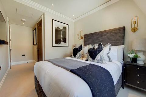 3 bedroom apartment to rent, Prince of Wales Terrace, Kensington, W8
