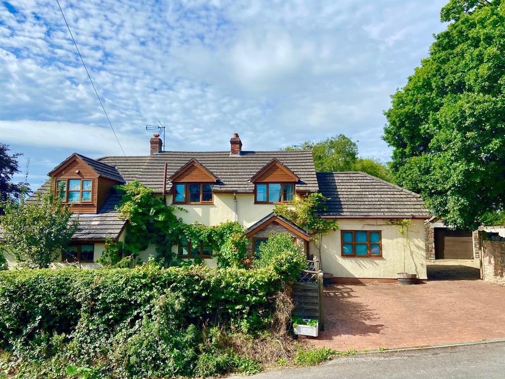 Hyatts Wood Road, Backwell 4 bed detached house for sale £685,000