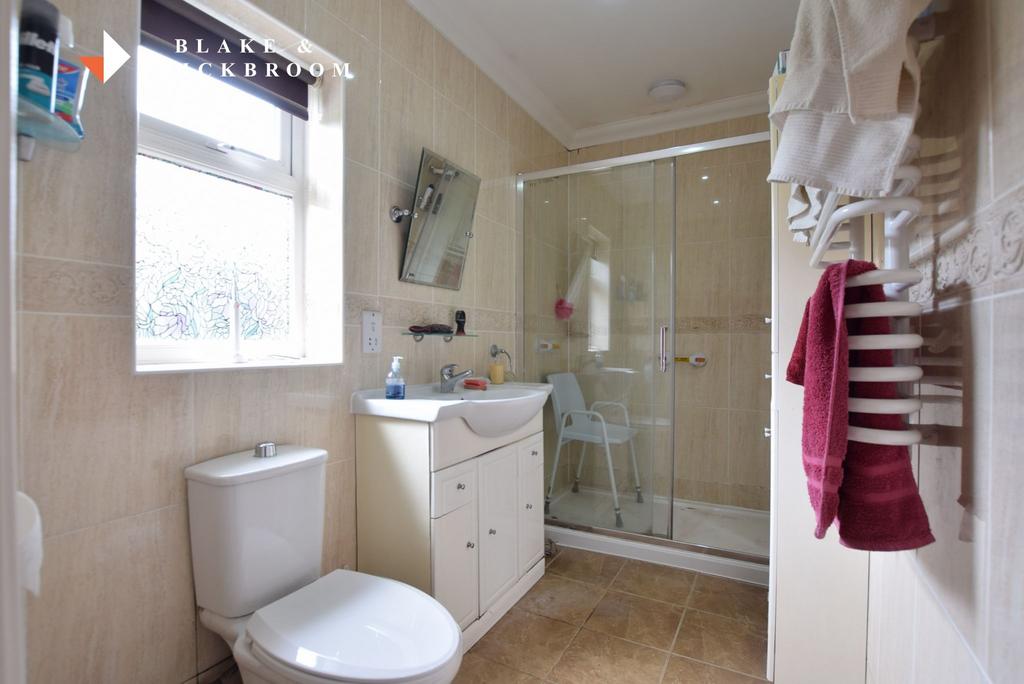 En suite shower room