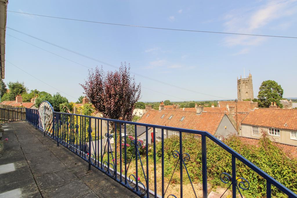 High Street, Banwell 2 bed detached bungalow for sale £300,000