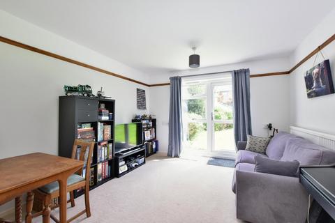 1 bedroom flat for sale, Croft Close, Chipperfield, Kings Langley, Hertfordshire, WD4