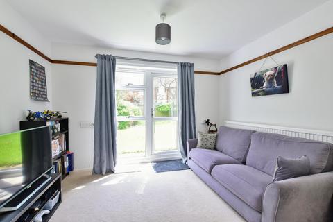 1 bedroom flat for sale, Croft Close, Chipperfield, Kings Langley, Hertfordshire, WD4