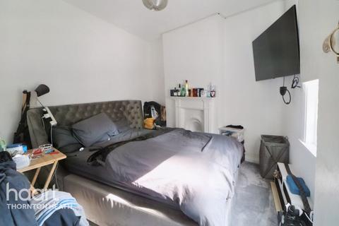 393 Whitehorse Road, Thornton Heath, CR7 8SD