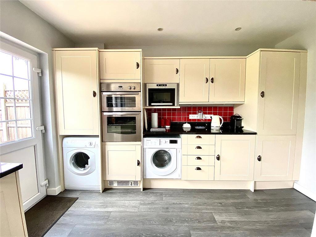 Kitchen Reverse