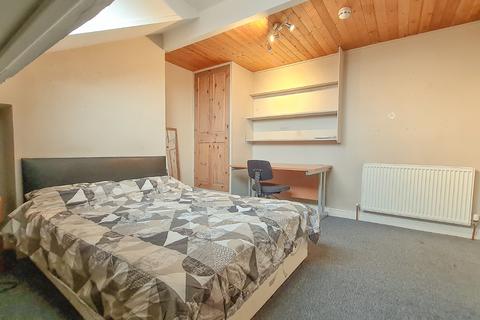 7 bedroom terraced house for sale - Delph Lane, Woodhouse, Leeds, LS6