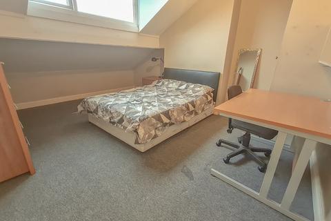 7 bedroom terraced house for sale - Delph Lane, Woodhouse, Leeds, LS6