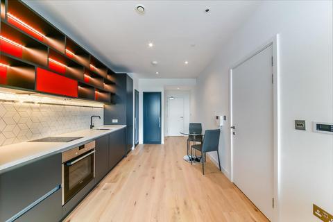 undefined, Defoe House, London City Island, London, E14