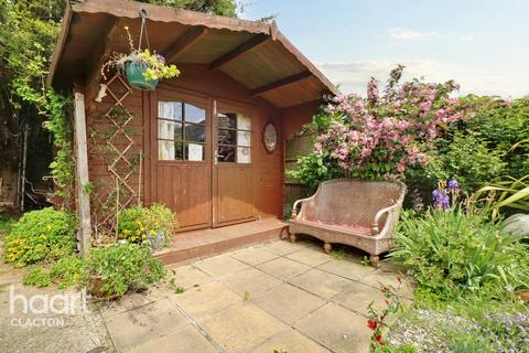 90 Douglas Road, Clacton-on-sea, CO15 3JX