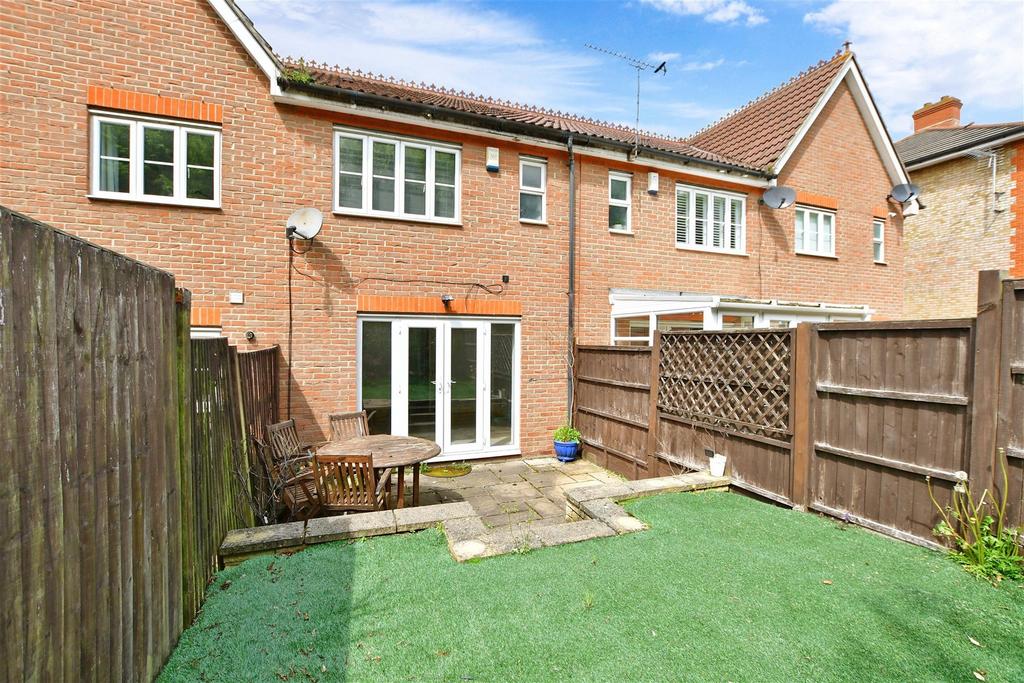 Malkin Drive, Church Langley, Harlow, Essex 2 bed terraced house for