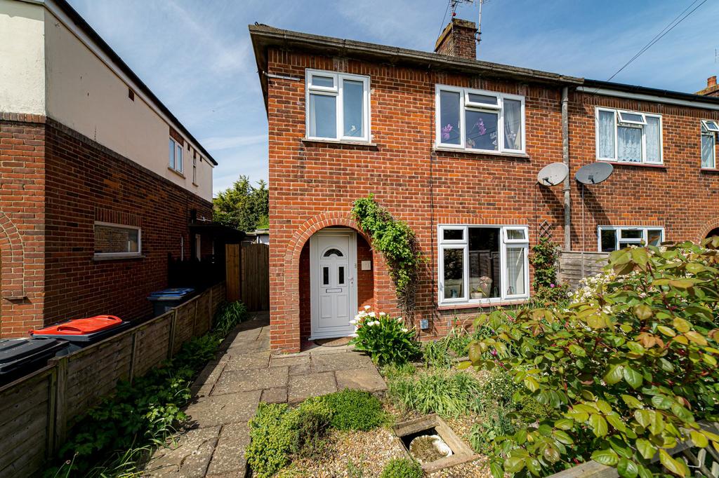 South Street, Whitstable, CT5 3 bed semidetached house for sale £350,000