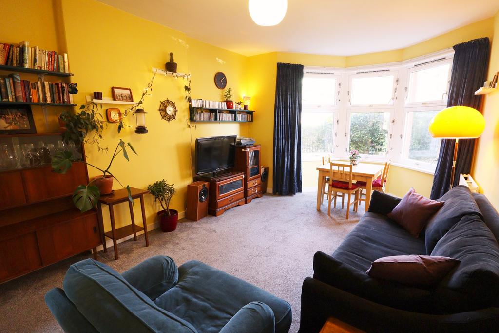 Lounge 1