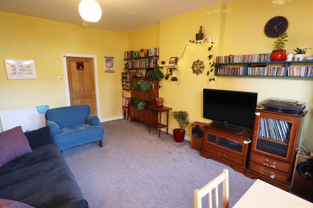 Lounge 4