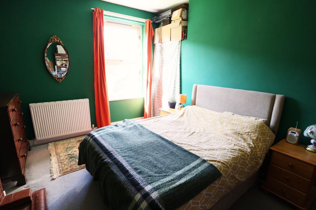 Bedroom 1 (1)