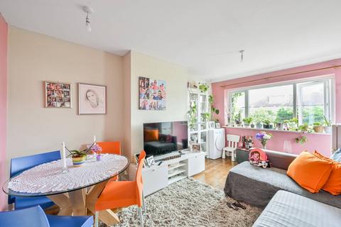 32 Oxtoby Way, London, SW16 5HD
